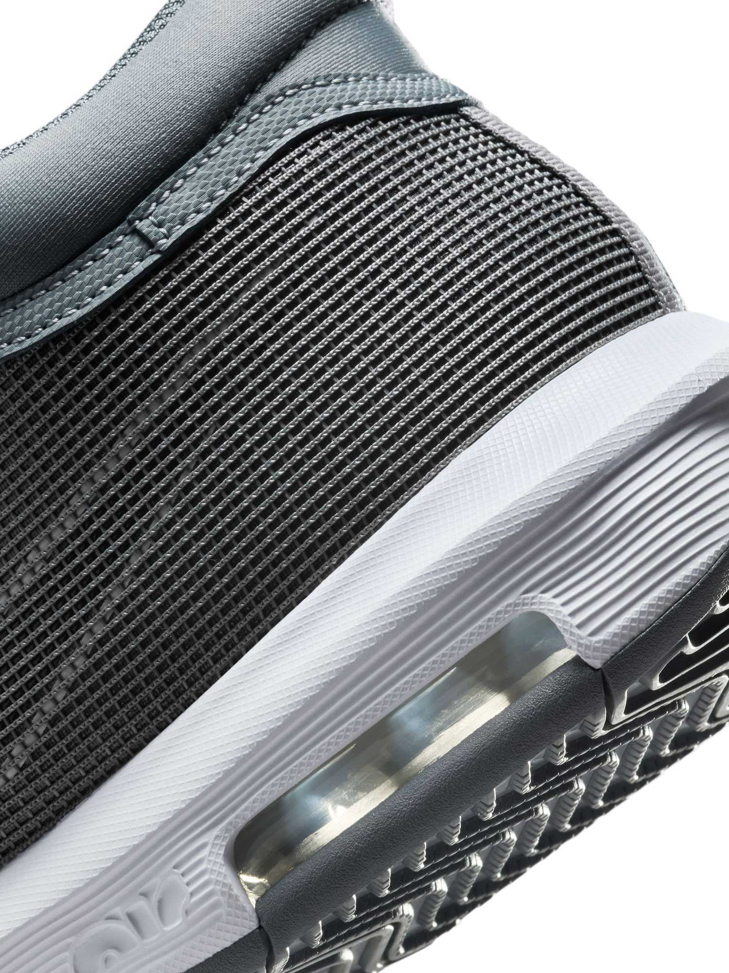 NIKE Обувки LEBRON WITNESS VIII
