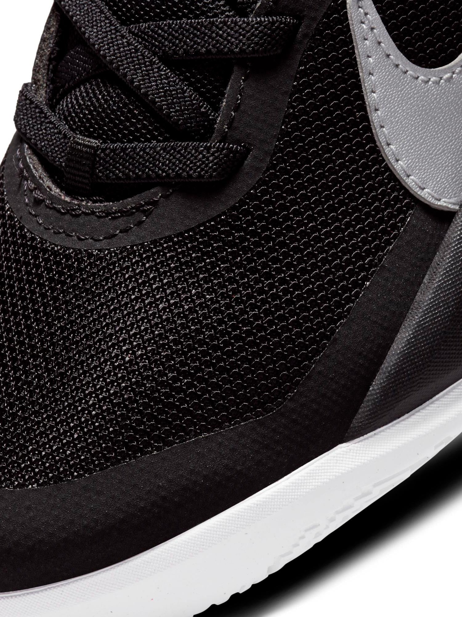 NIKE Обувки TEAM HUSTLE D 10 PS