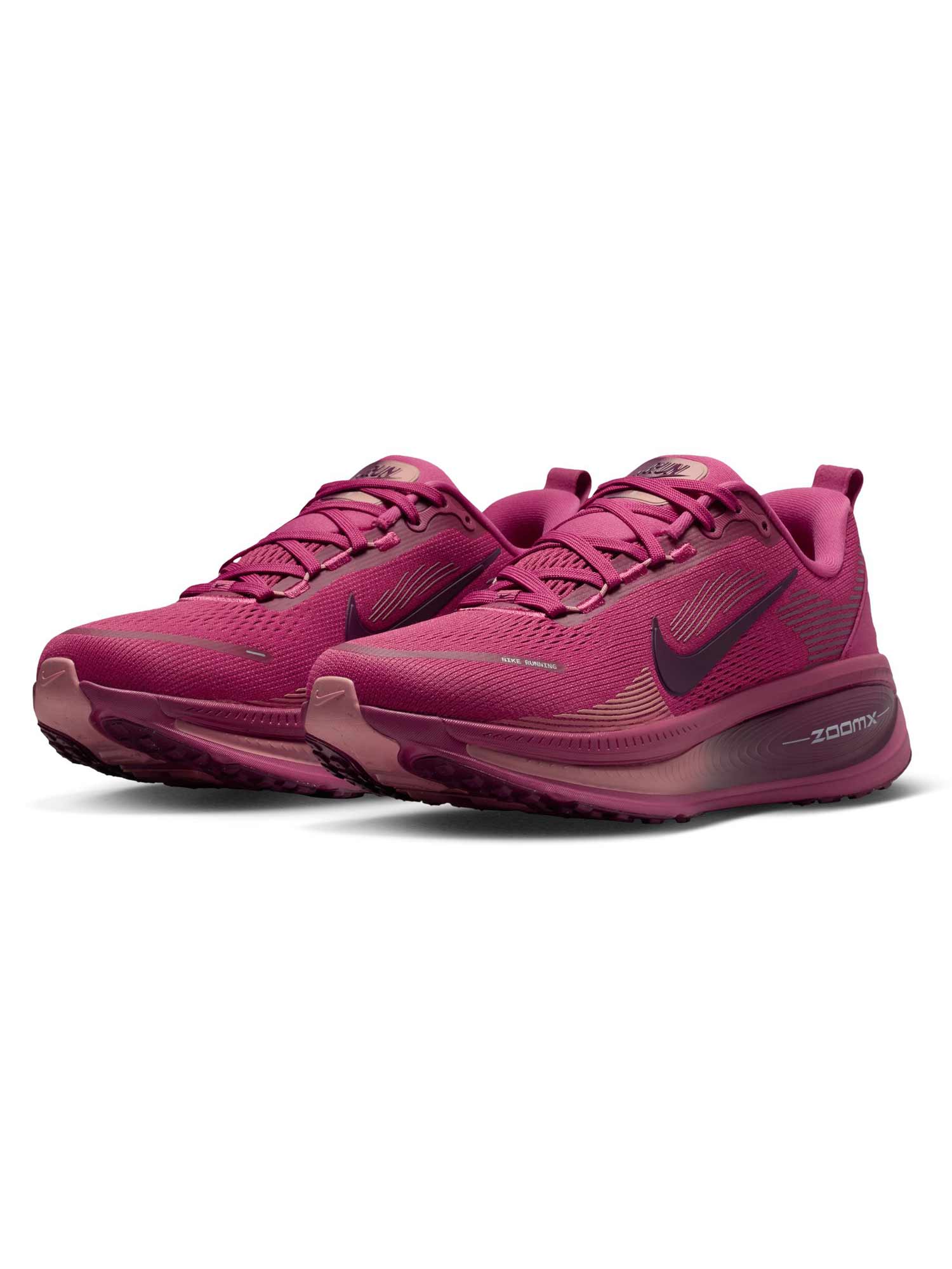 NIKE Обувки W VOMERO 18