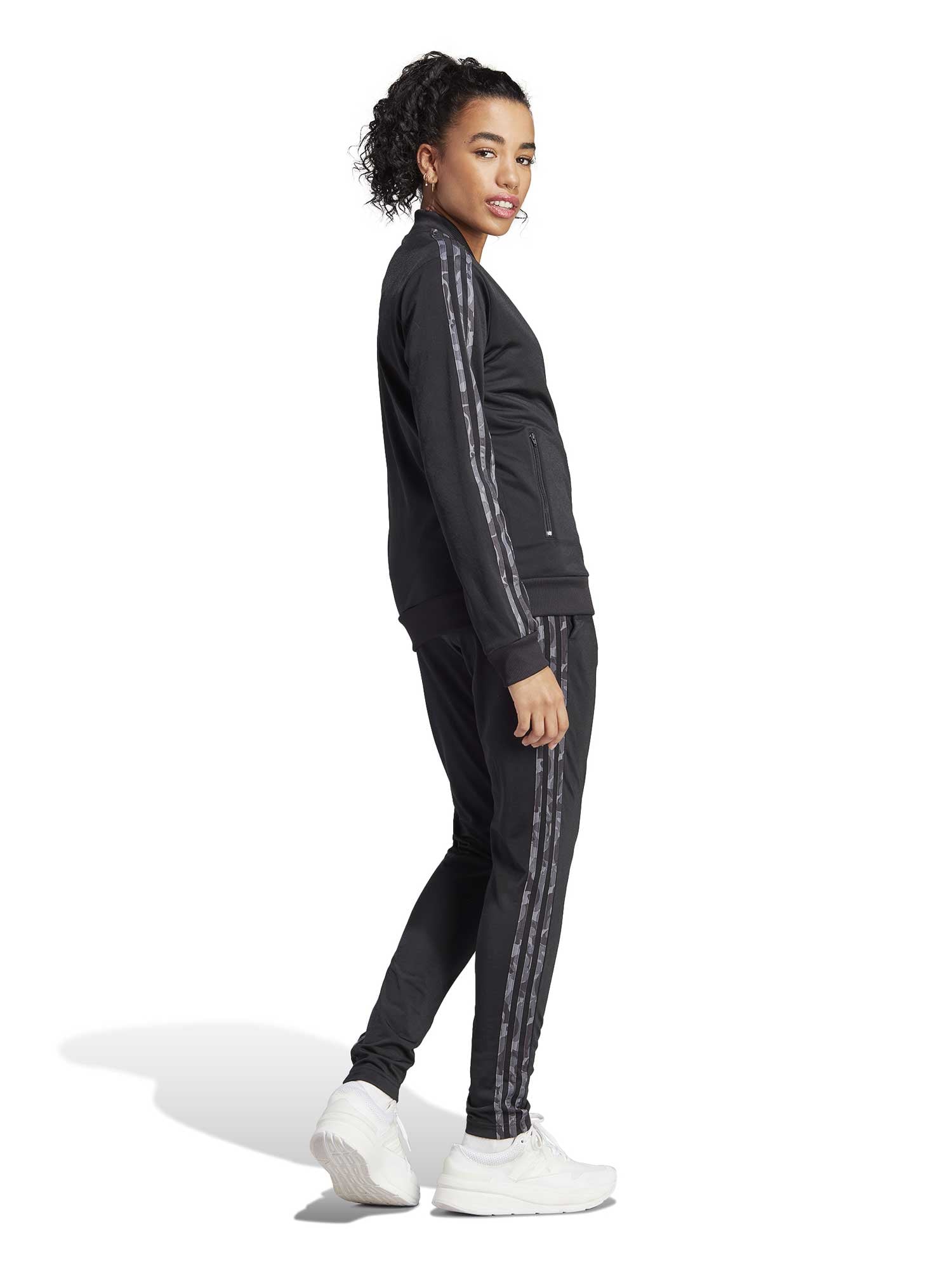 ADIDAS SPORTSWEAR Спортен екип Essentials 3-Stripes