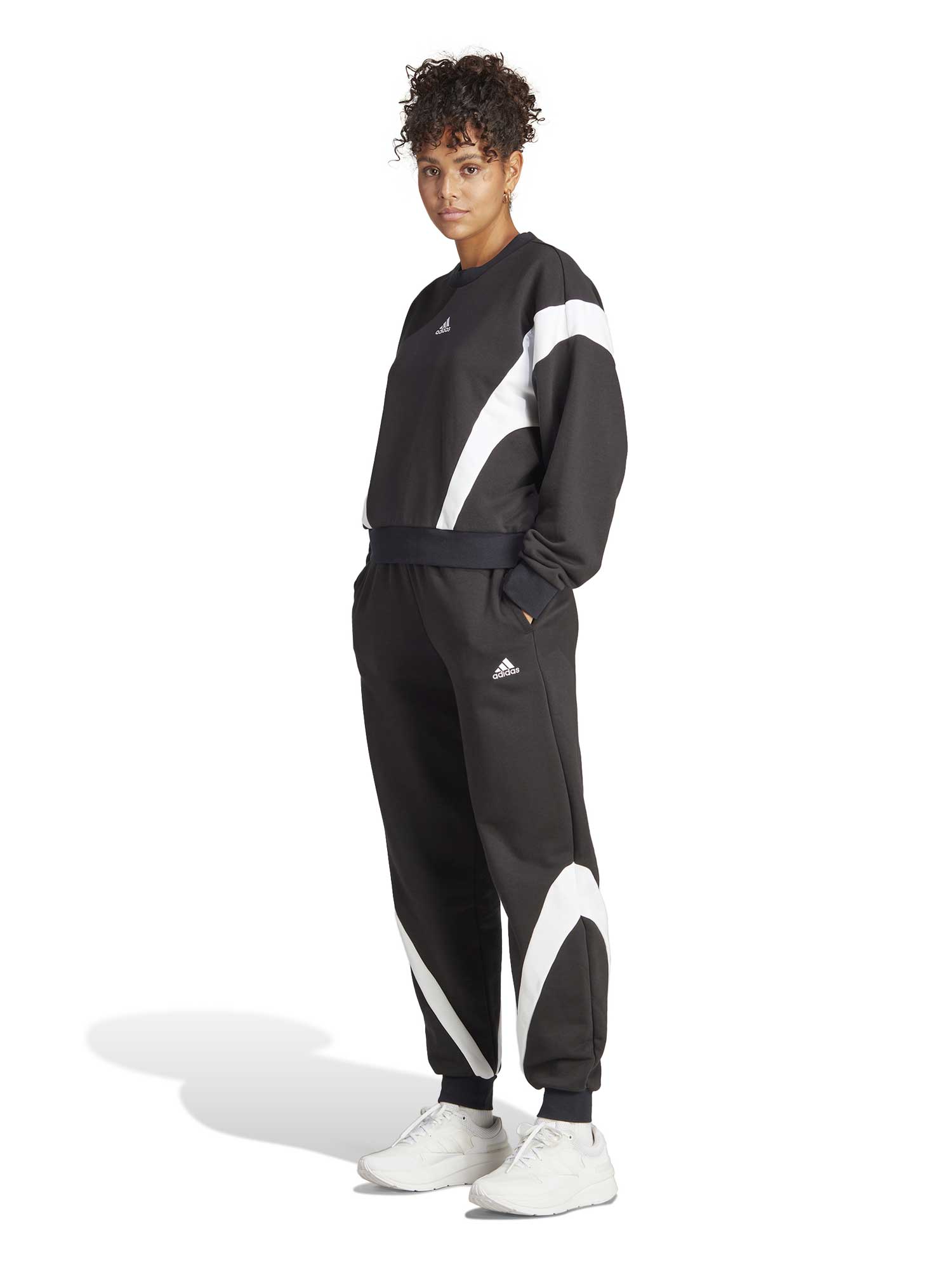 ADIDAS SPORTSWEAR Спортен екип Laziday