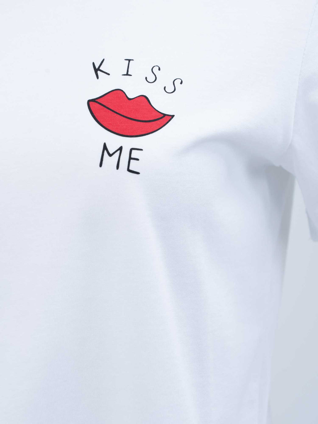 BRILLE Тениска KISS ME NOW