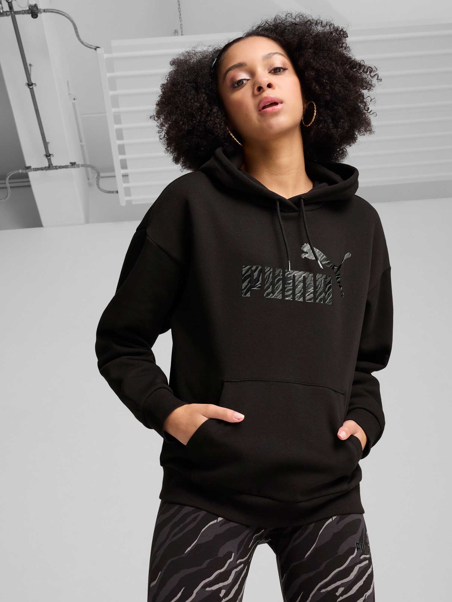 PUMA Суитшърт ESS+ ANIMAL Hoodie FL