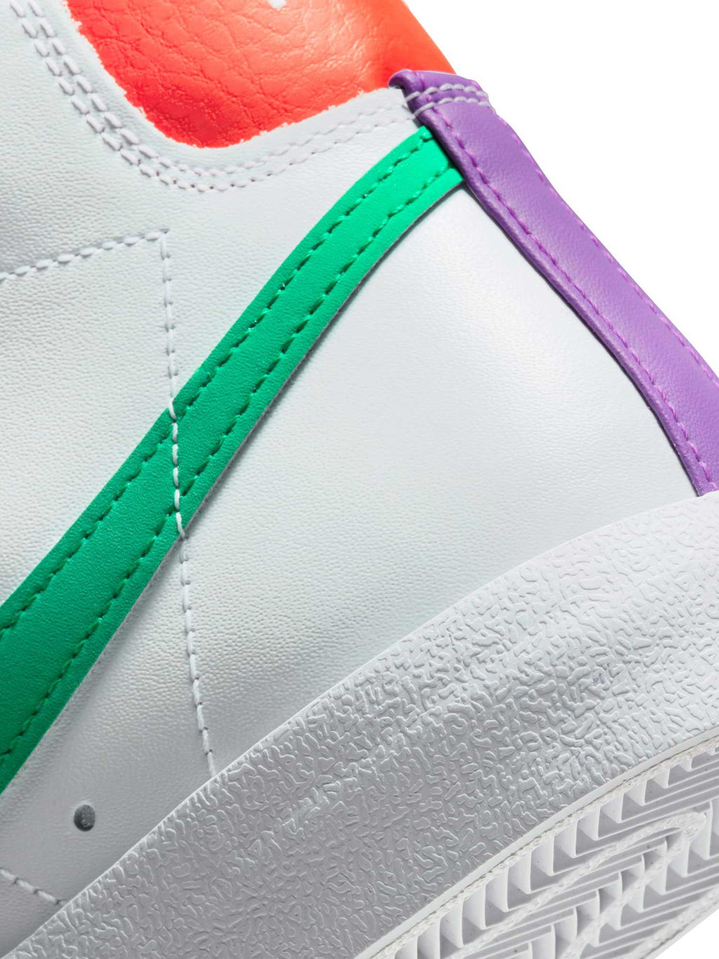 NIKE Обувки W BLAZER MID 77