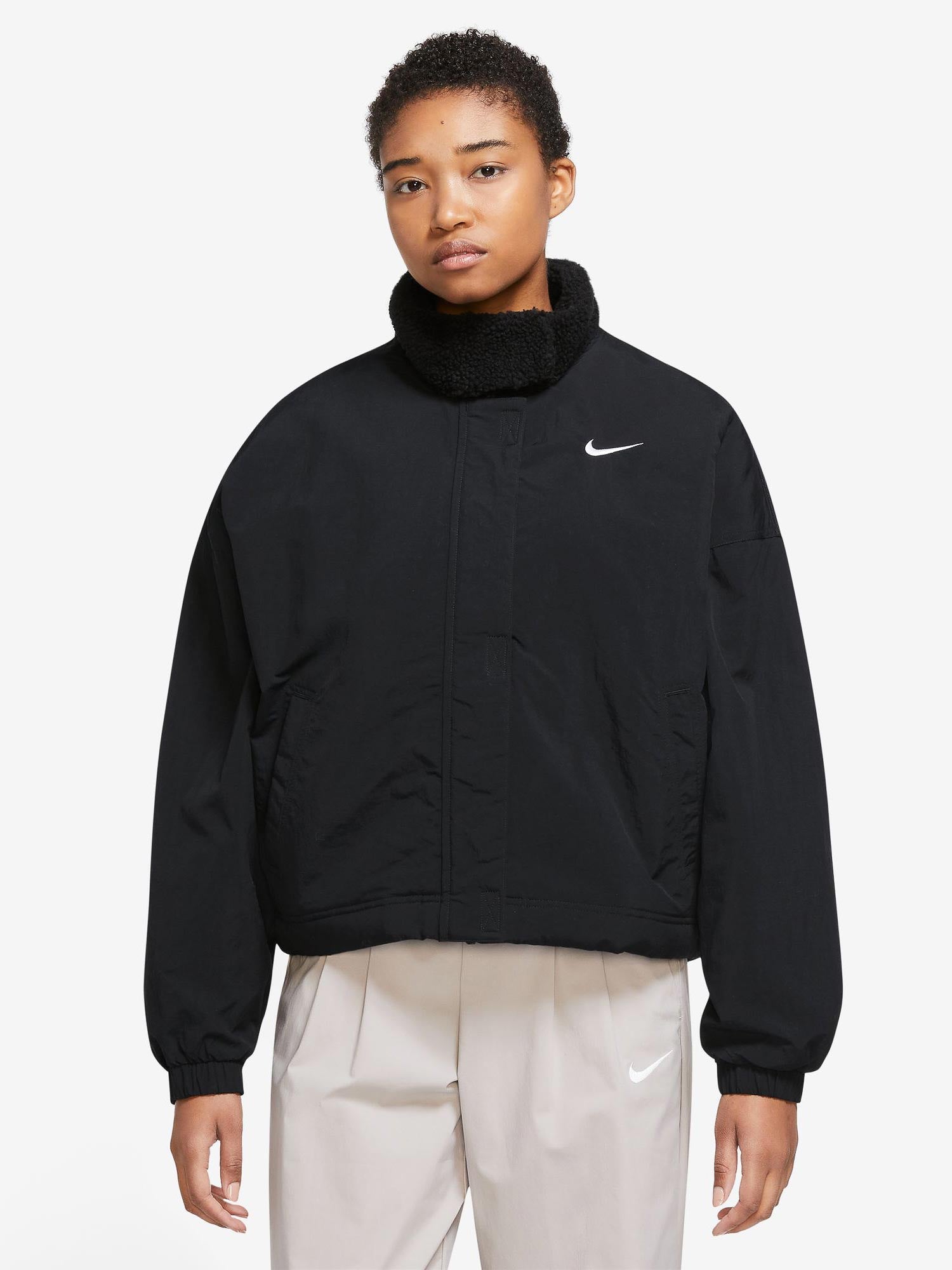 NIKE Яке W ESSNTL WVN SHRPA LND JKT
