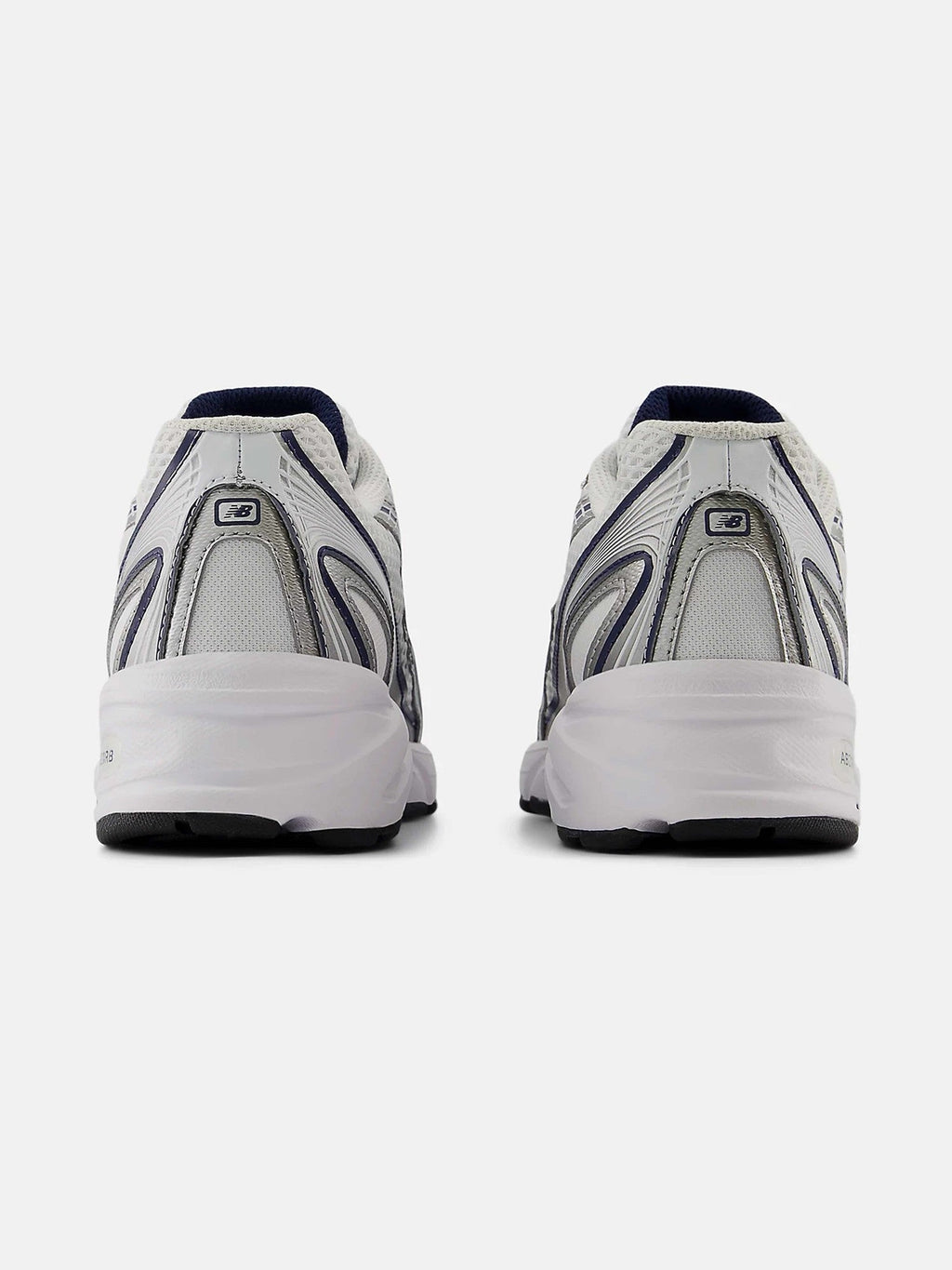 NEW BALANCE Обувки 740