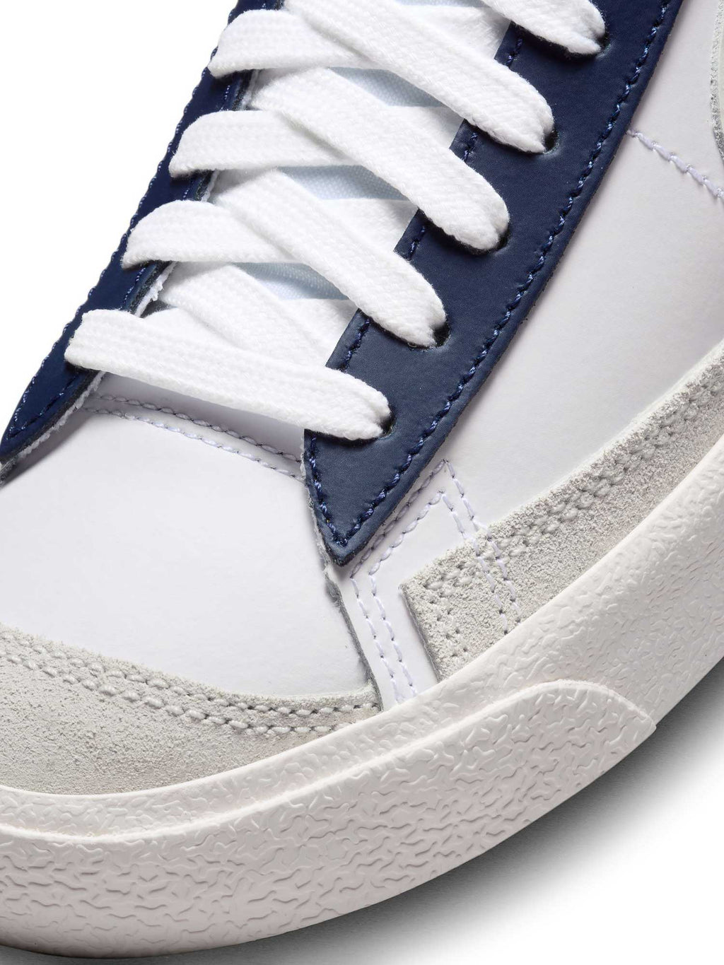NIKE Обувки BLAZER MID 77 BG