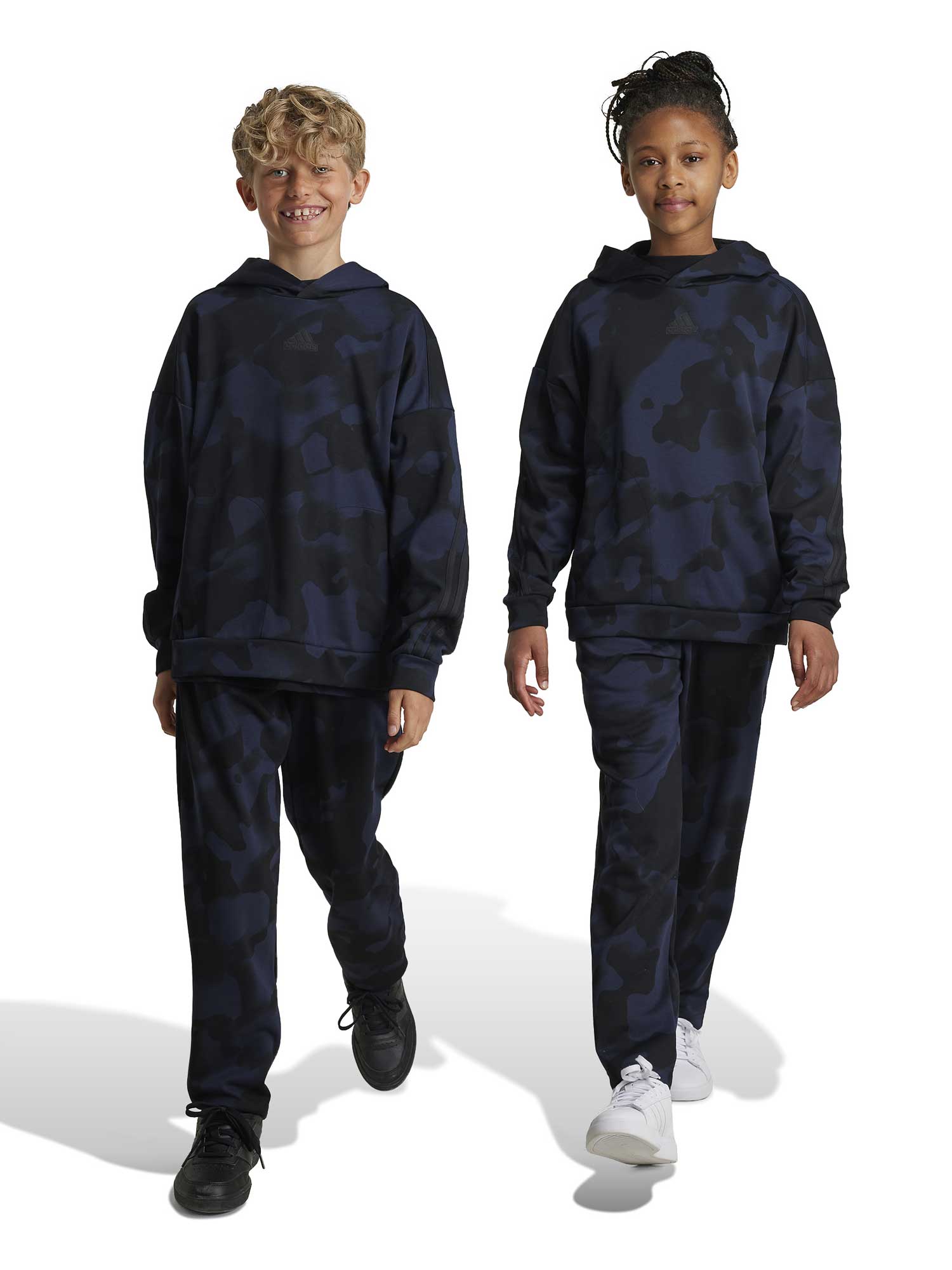 ADIDAS SPORTSWEAR Спортно долнище Future Icons Camo Printed
