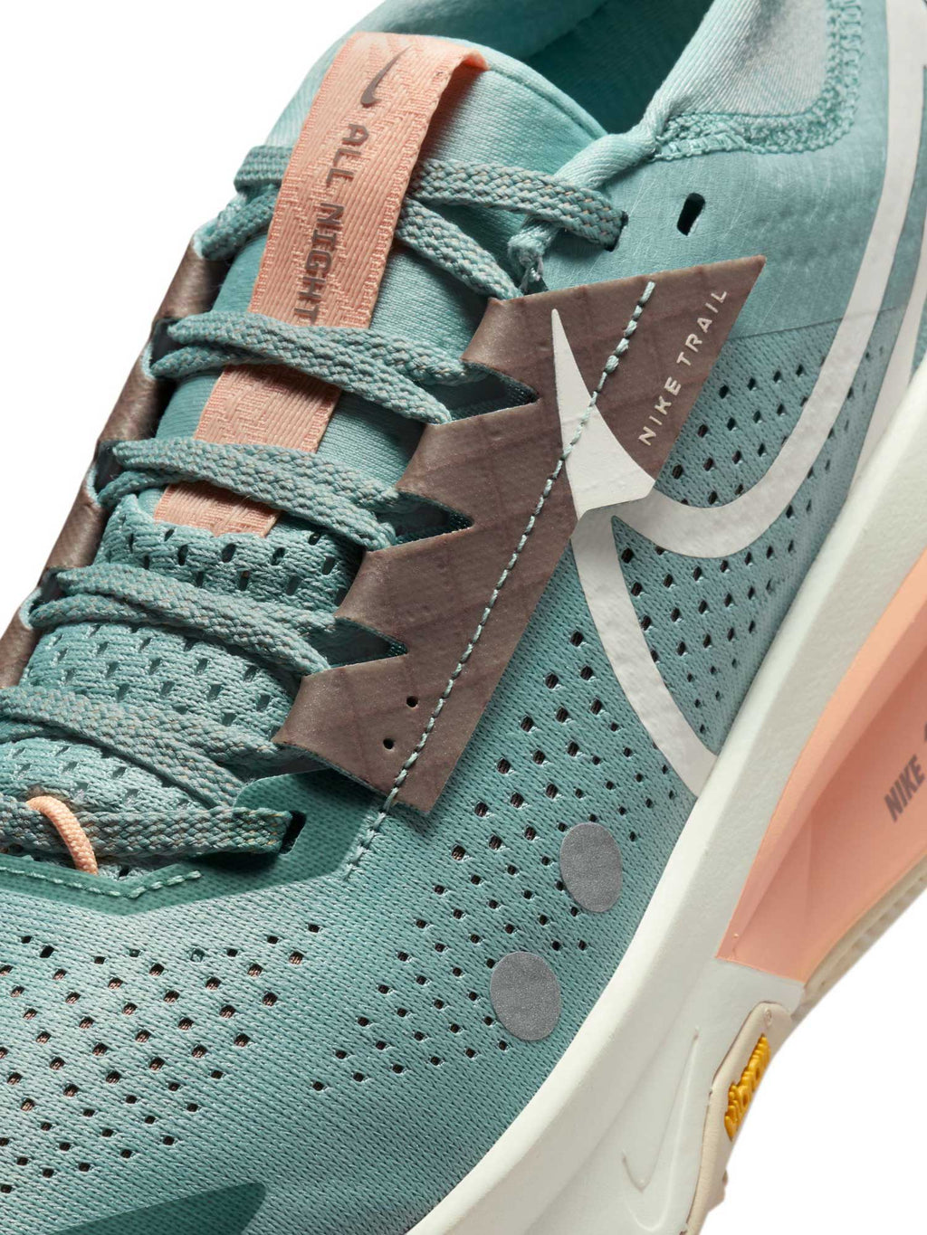 NIKE Обувки W ZOOMX ZEGAMA TRAIL 2