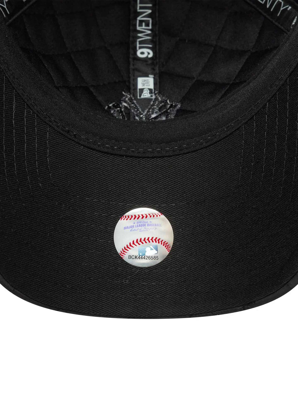 NEW ERA Шапка WMNS PADDED 9TWENTY NEYYAN
