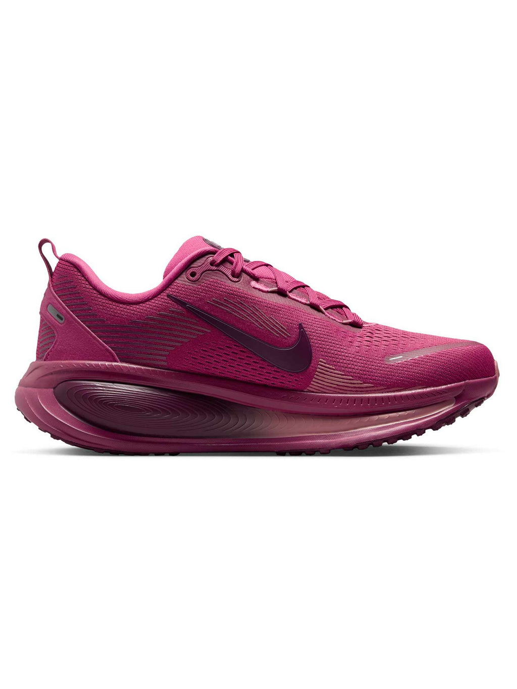 NIKE Обувки W VOMERO 18